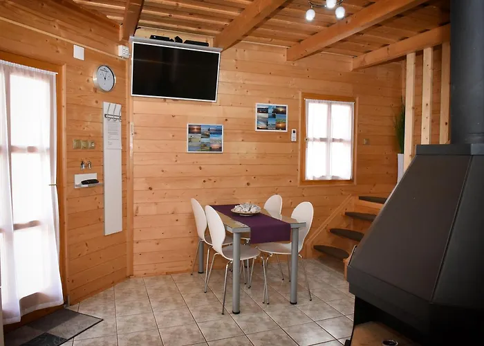 Case de vacanță Velence Korzo Pihenohaz *