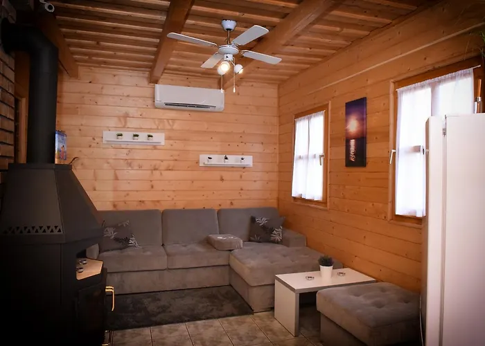 Velence Korzo Pihenohaz Case de vacanță Kapolnasnyek